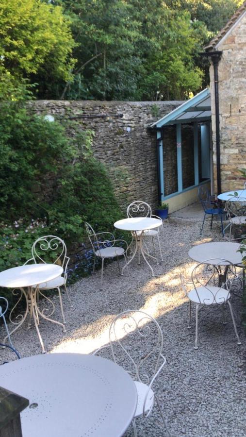 Lucy'S Tearoom Stow-on-the-Wold Exterior photo