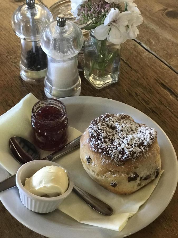 Lucy'S Tearoom Stow-on-the-Wold Exterior photo