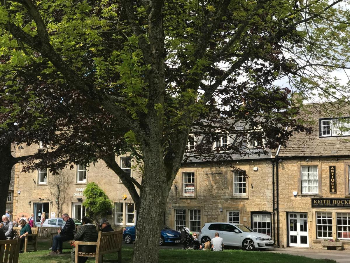 Lucy'S Tearoom Stow-on-the-Wold Exterior photo
