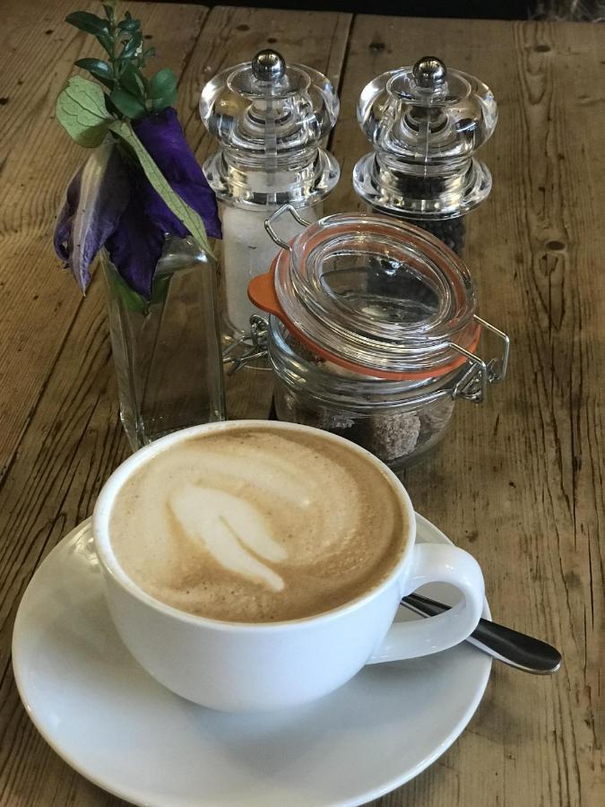 Lucy'S Tearoom Stow-on-the-Wold Exterior photo